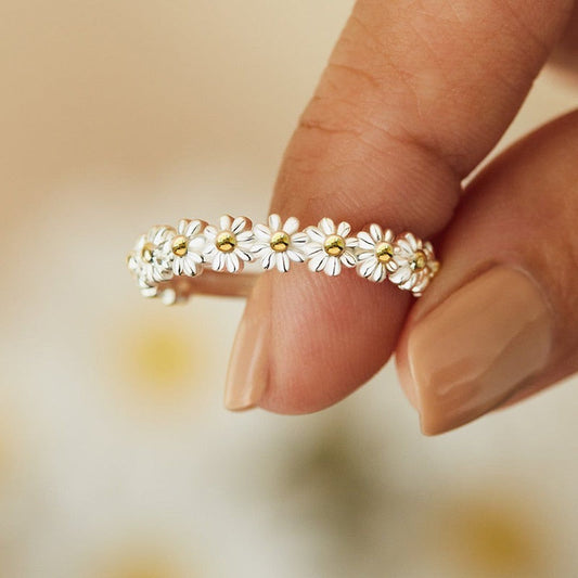 Kira Flower Ring