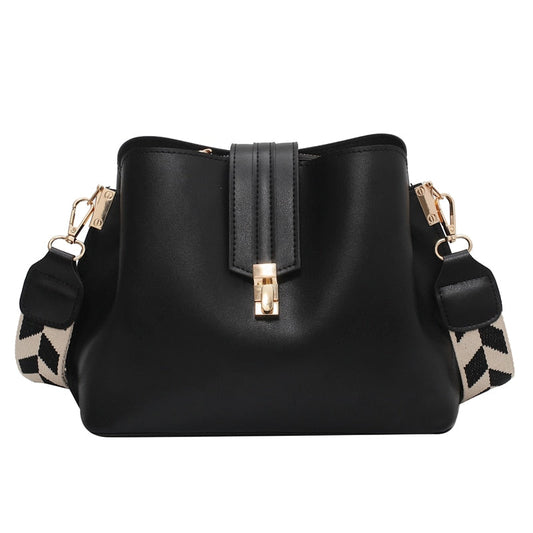 Nina Shoulder Bag