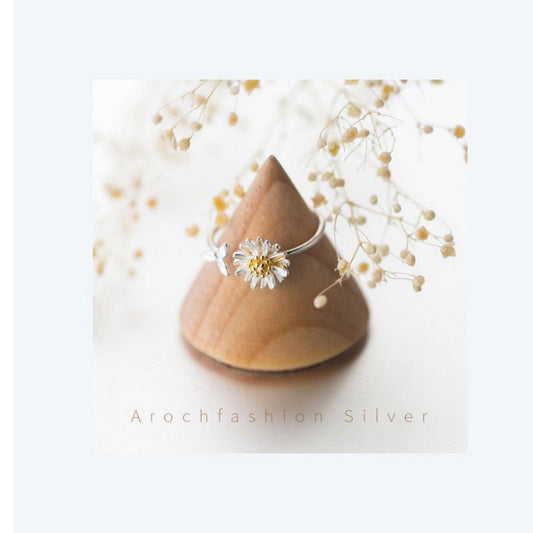 Kira Flower Ring