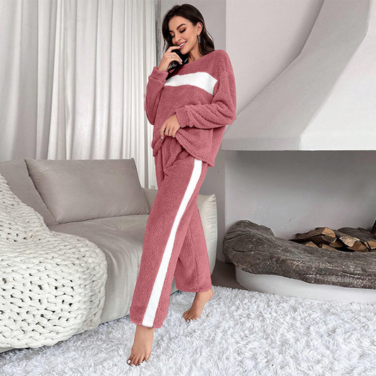 Corvian Lounge Set