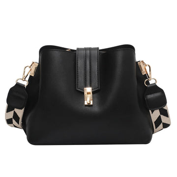 Nina Shoulder Bag