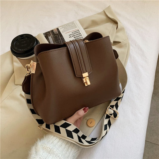 Nina Shoulder Bag